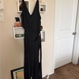GAP Black Satin V-Neck Jumpsuit w Pockets